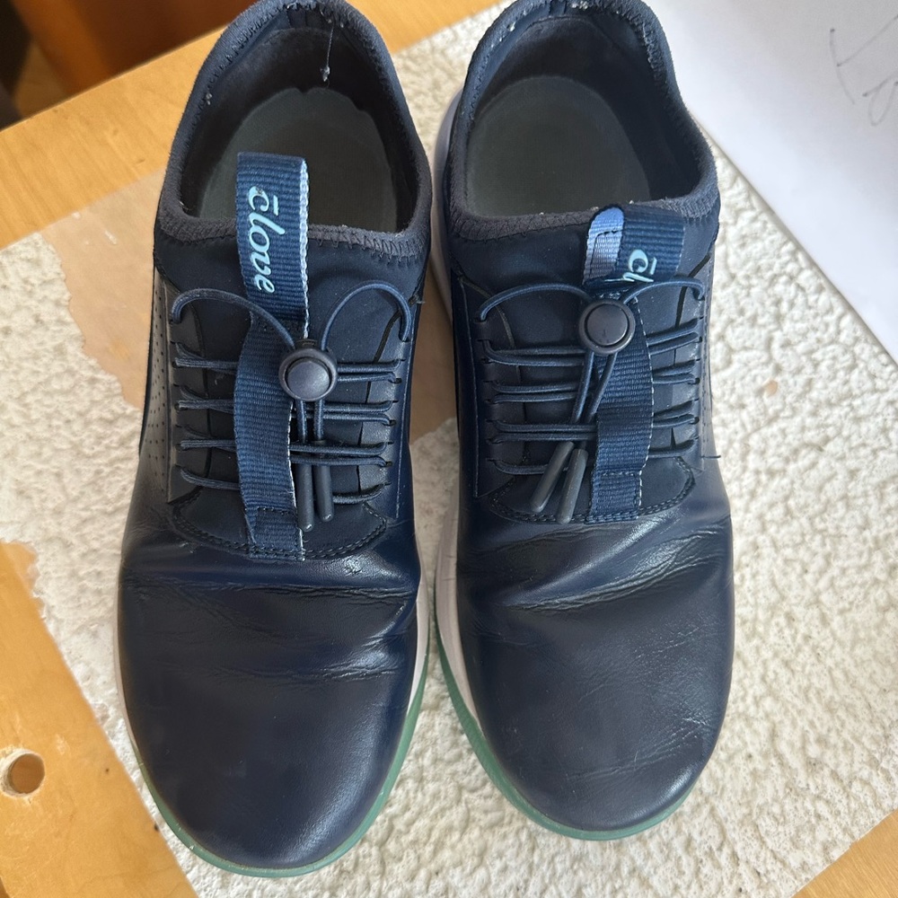 Clove Shoes

Navy Blue

Water Resistant 

Size 9.5